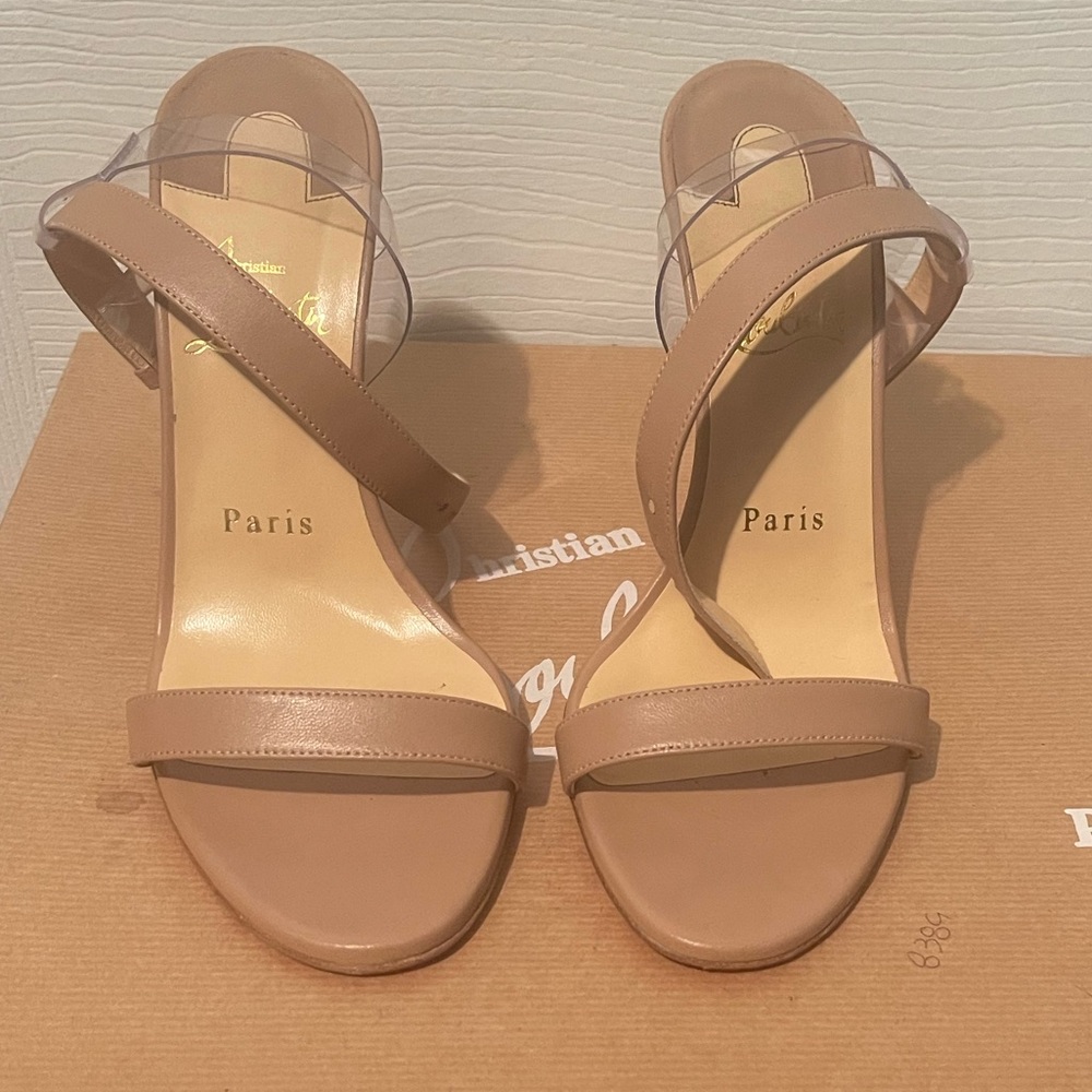 CL Jonatina Size 37.5 Nude 100mm *Like NEW Condition* A Closet Must Have